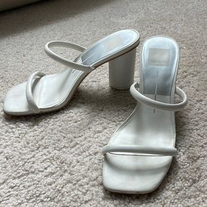 White Dolce Vita Noles size 7